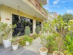 Classic With Balcony Near Medanta