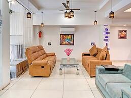 Classic With Balcony Near Medanta