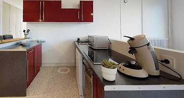 Private Room in a Shared Flat - Lyon 8 e