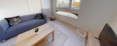Private Room in a Shared Flat - Lyon 8 e