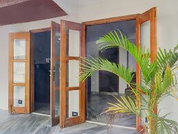 Deluxe55 Pillars House