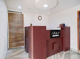 Deluxe55 Pillars House