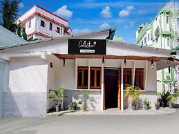 Deluxe55 Pillars House