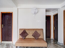 Deluxe55 Pillars House