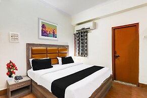 Premium Collection O Alambagh BM Palace