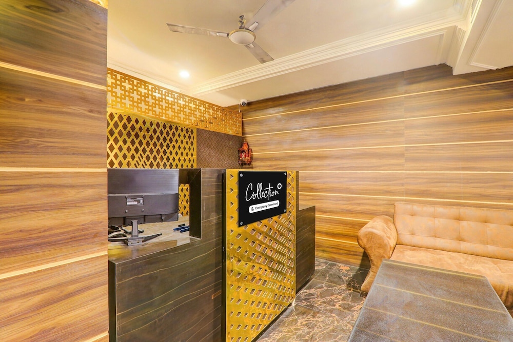 Premium Collection O Alambagh BM Palace