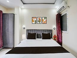 Deluxe OYO IIT BHU Varanasi