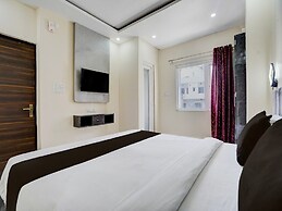 Deluxe OYO IIT BHU Varanasi