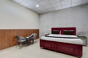 Saver Double Hotel O Sec 58 Hotel Alpha
