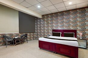 Saver Double Hotel O Sec 58 Hotel Alpha