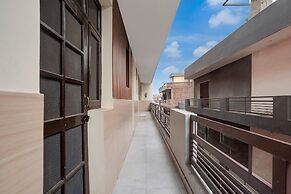 Saver Double Hotel O Sec 58 Hotel Alpha