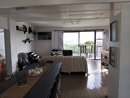 The Salt Modern Coastal Escape