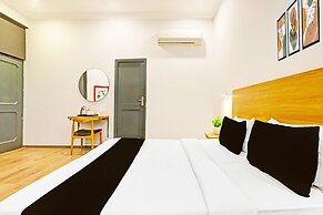 Deluxe Vijay Khand Gomti Nagar