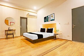 Deluxe Vijay Khand Gomti Nagar
