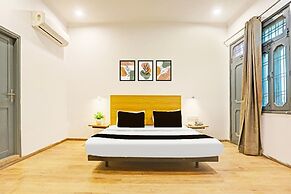 Deluxe Vijay Khand Gomti Nagar