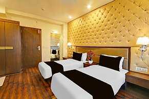 Deluxe With Twin Bed Sitabuldi Station