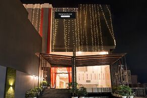 Deluxe Townhouse Gomti Nagar Matiyari