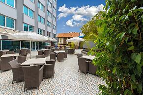 HOTEL MAVİ SÜRMELİ