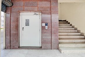 Deluxe Benz Circle Vijaywada Akshaya Pride
