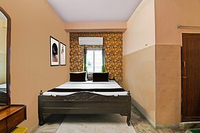 Deluxe Green Guest House
