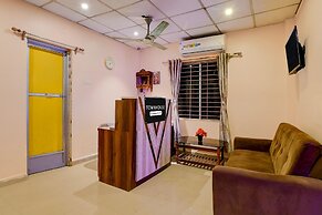 Deluxe Tropicana Beach Resort