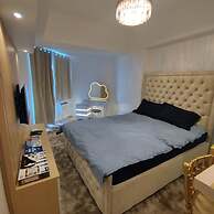 Queen Studio San Fernando Pampanga