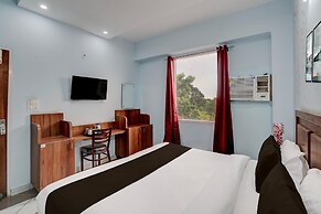 Super Deluxe Roompacify Hills