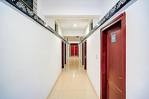 Classic With Balcony Hotel Raj