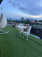 Inthanin Pool Villa