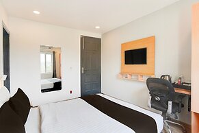 Super Deluxe Room Deva Lucknow