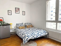Private Room in a Shared Flat - Lyon 7th
