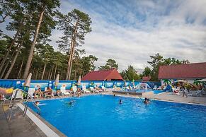 Comfortable Holiday Home, Summer Pool