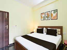 Deluxe Hotel Godavari