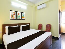 Deluxe Hotel Godavari