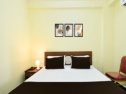 Deluxe Hotel Godavari