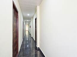 Deluxe Hotel Godavari