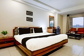 Deluxe Padav Square Hotel Shelter