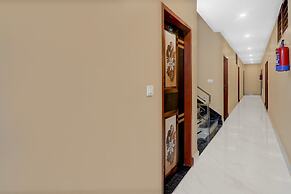 Deluxe Hotel Awadh Regency