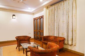 Deluxe Townhouse Prabhat Road