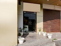 Saver Double OYO Hotel O Sankat Mochan