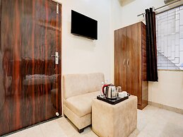 Saver Double OYO Hotel O Sankat Mochan