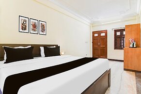 Deluxe Hotel O Lenin Sarani