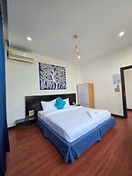 Jason Residencia One Hotel
