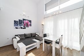 SLV Nefeli Apartment