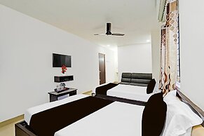 Deluxe Vanamthopu ESR Guest Inn