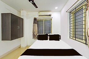 Deluxe Vanamthopu ESR Guest Inn