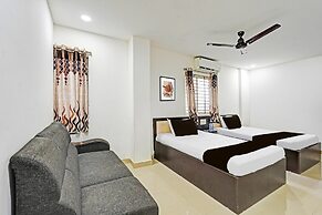 Deluxe Vanamthopu ESR Guest Inn