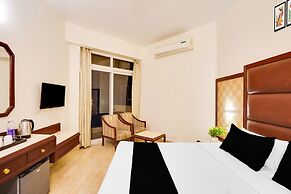 Super Deluxe Roomhw Residency