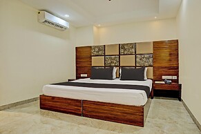 Deluxe Eastern View Vihaan Residency