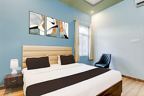 Super Deluxe Room Hotel Madhuvan & Lawn